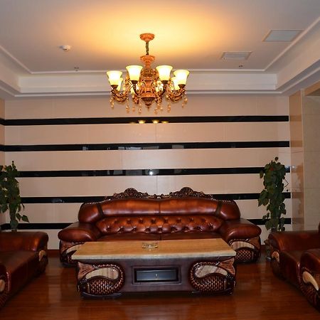Готель Super 8 Henshui Zhongxin North Avenue Hengshui Екстер'єр фото